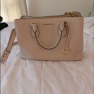 Saffiano Leather Michael Kors Satchel in light pink